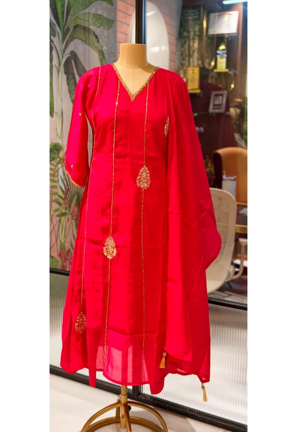 Vertical Golden Lines & Medallion Motifs Surat Mul Chanderi A-Line Full Suit Set With Dupatta- 14940