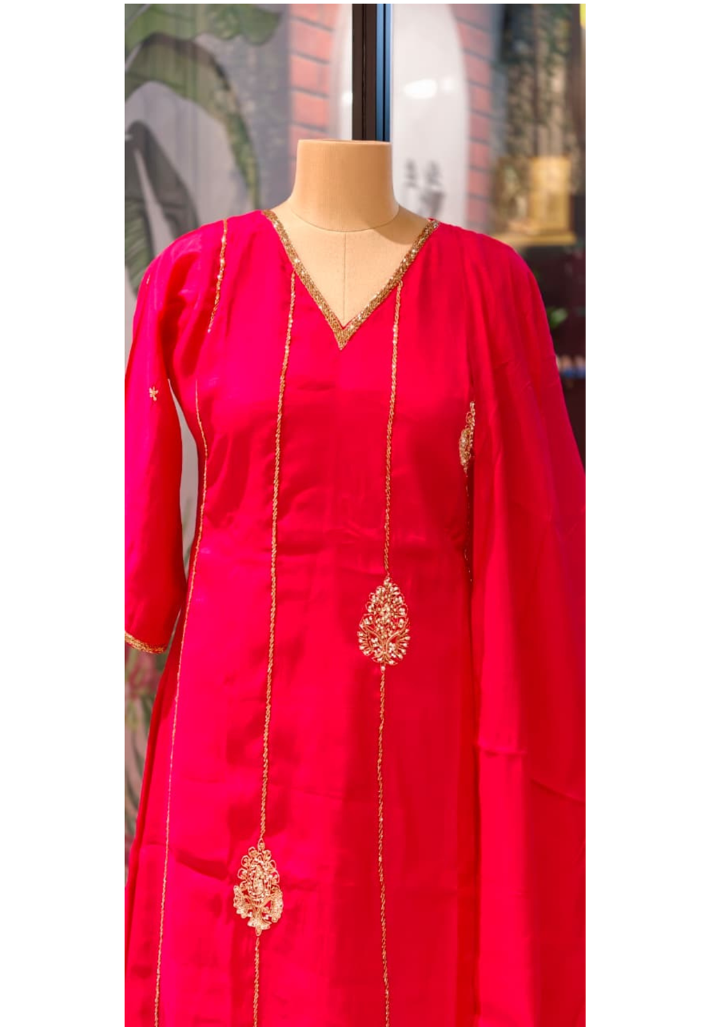 Vertical Golden Lines & Medallion Motifs Surat Mul Chanderi A-Line Full Suit Set With Dupatta- 14940