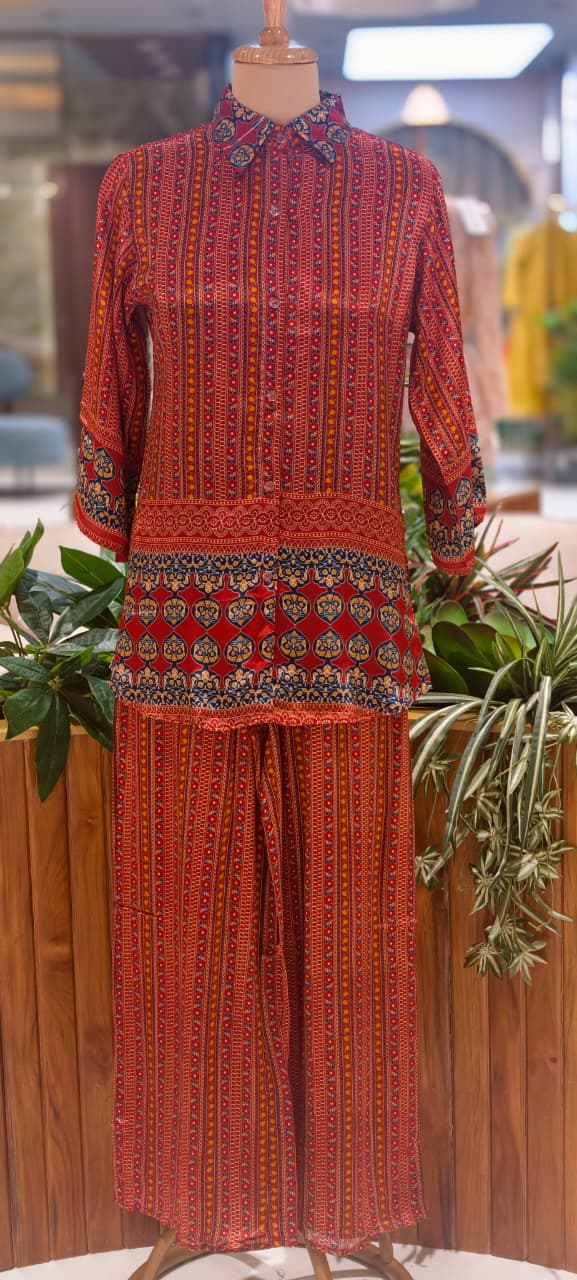 Extravagance Multicolor Overprint Light Weight Co-Ord Set In Crepe Fabric (Lean fit)-14210 W73