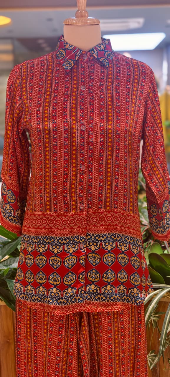 Extravagance Multicolor Overprint Light Weight Co-Ord Set In Crepe Fabric (Lean fit)-14210 W73