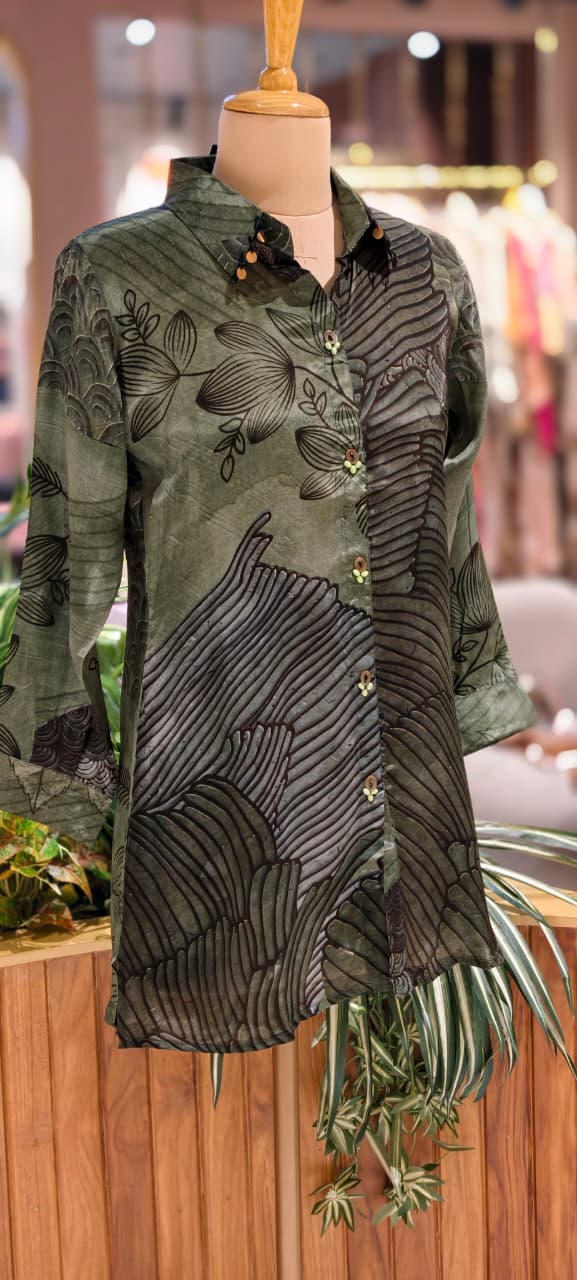 Classy Print Stunning Casual Crepe Shirt With Stylish Button & Coin Tassel-14381,87,82 W136