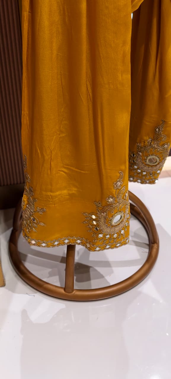 Exquisite Bandhani Crepe Farsi Salwar Kameez Set with Intricate Mirror Work, Zari Embroidery, and Matching Dupatta- 14395