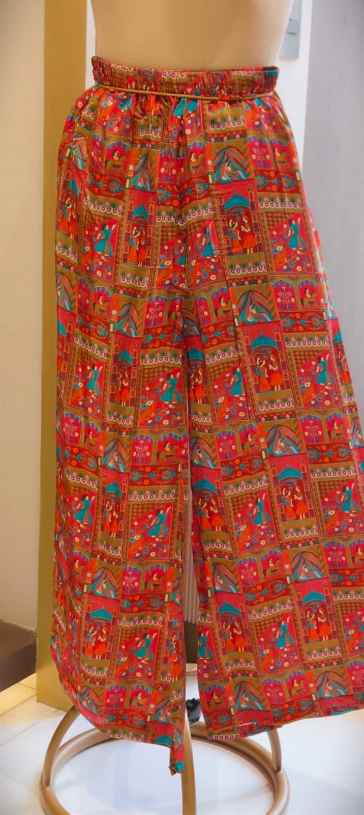Rajasthani Inspired Patchwork High Contrast Crepe Kurta Pant Set With Pocket RB166