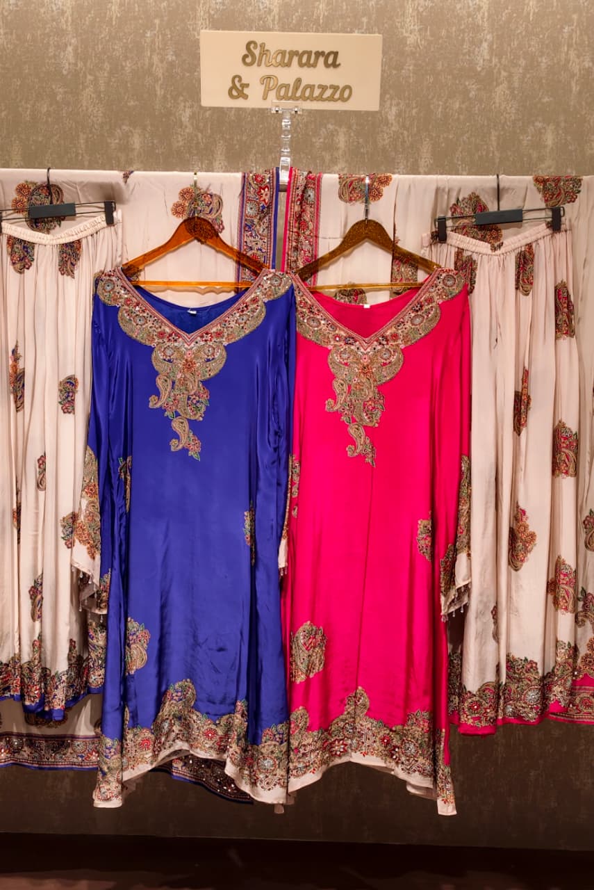 Traditional Craftsmanship Silhouette Pakistani Look Designer Full Suit Set With Dupatta