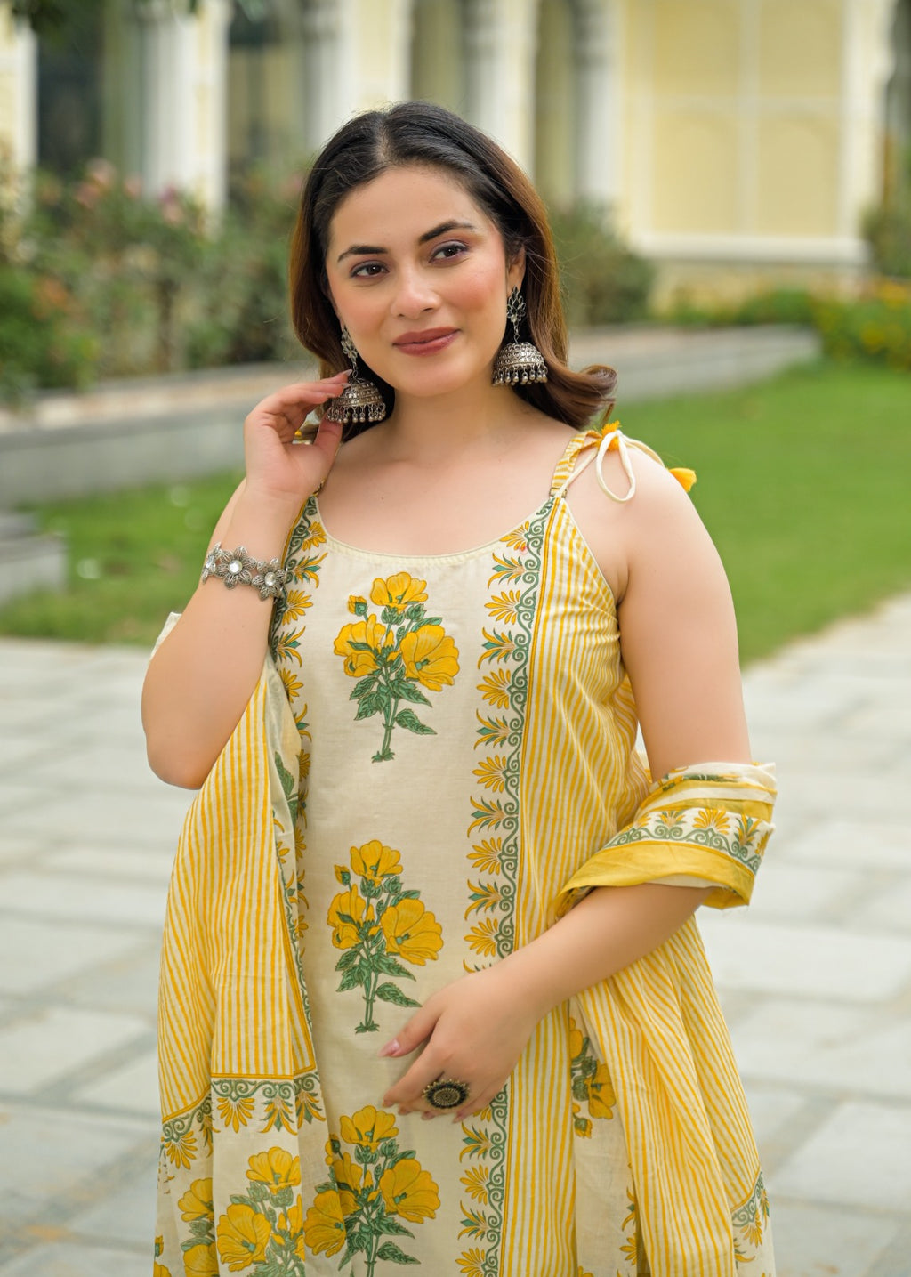 Strappy Kodi Tassel Sleeveless Printed Cotton Full Suit Set With Dupatta- 14794
