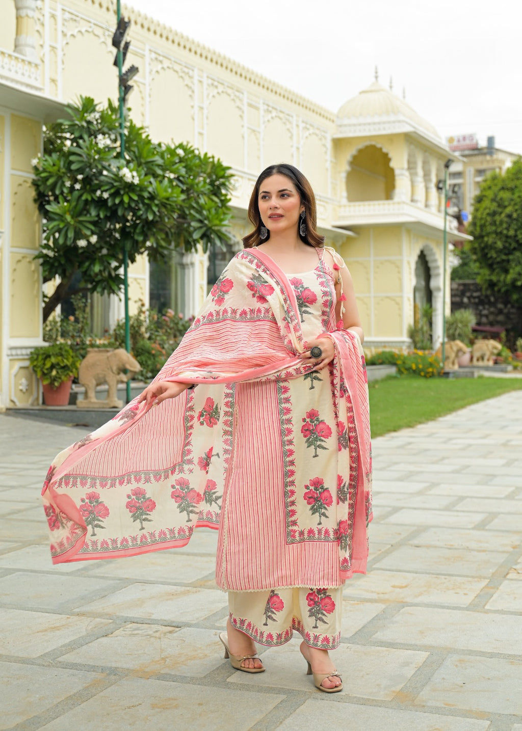 Strappy Kodi Tassel Sleeveless Printed Cotton Full Suit Set With Dupatta- 14794