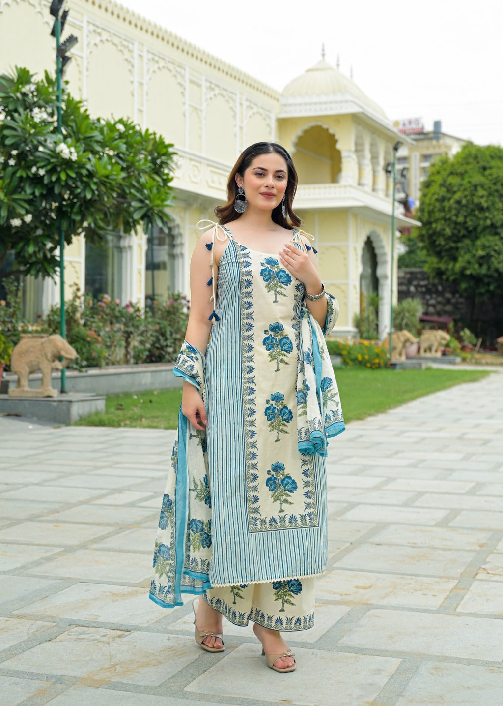 Strappy Kodi Tassel Sleeveless Printed Cotton Full Suit Set With Dupatta- 14794