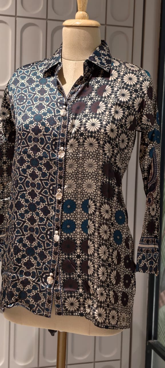 Abstract Gajji Silk-Blend Kaleidoscope Print Button-Down Shirt- 14837