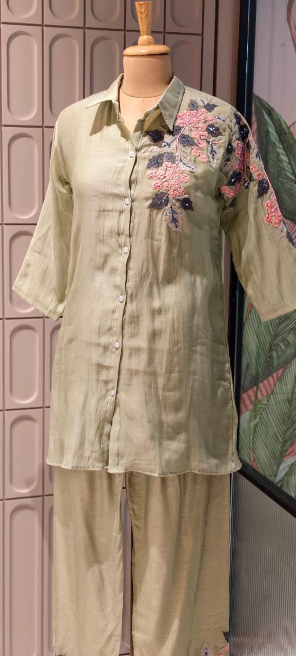 Floral Applique Featuring Handcrafted Patchwork Embroidered Banarasi Mul Chanderi Co-Ord Sets- 14859