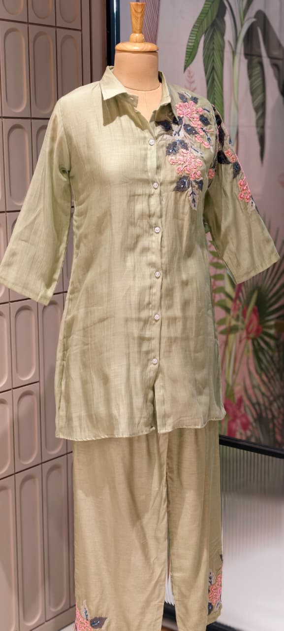 Floral Applique Featuring Handcrafted Patchwork Embroidered Banarasi Mul Chanderi Co-Ord Sets- 14859