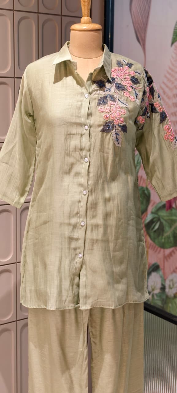 Floral Applique Featuring Handcrafted Patchwork Embroidered Banarasi Mul Chanderi Co-Ord Sets- 14859