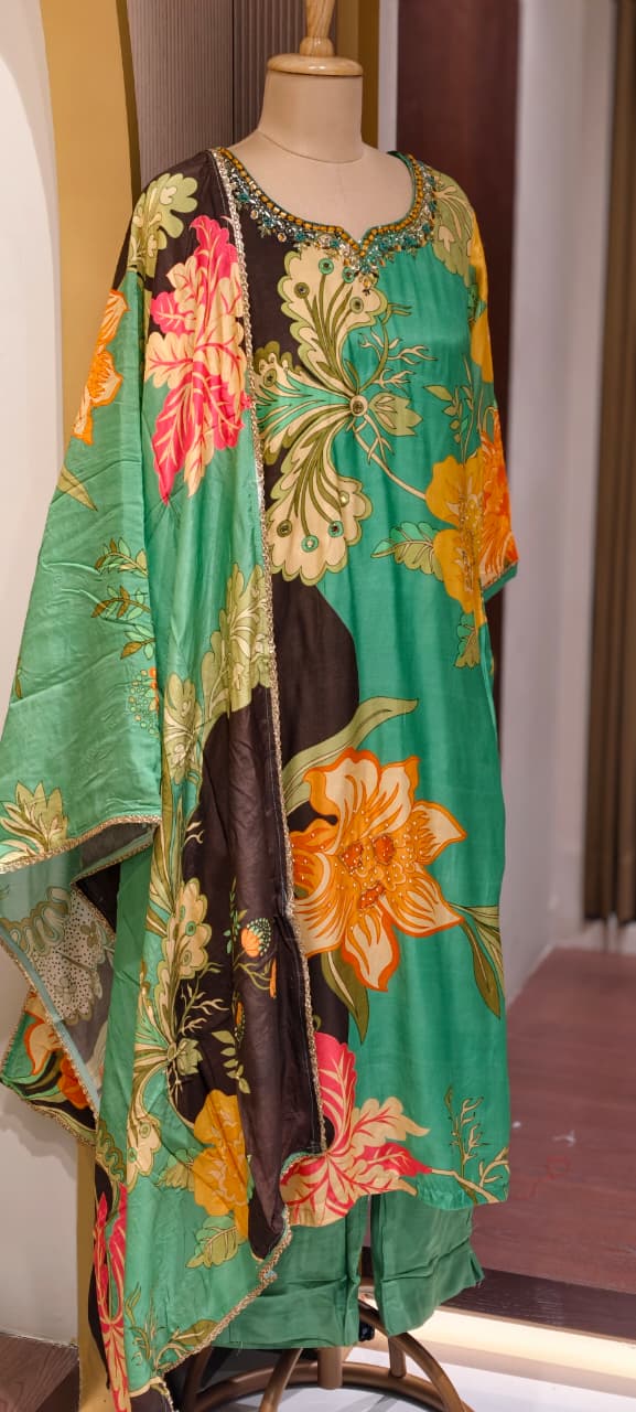 Green & Charcoal Dual-Tone Floral Abstract Print Kurta Set with Hand-Embellished Border-LEAN FIT(ADVISIBLE NEXT SIZE)