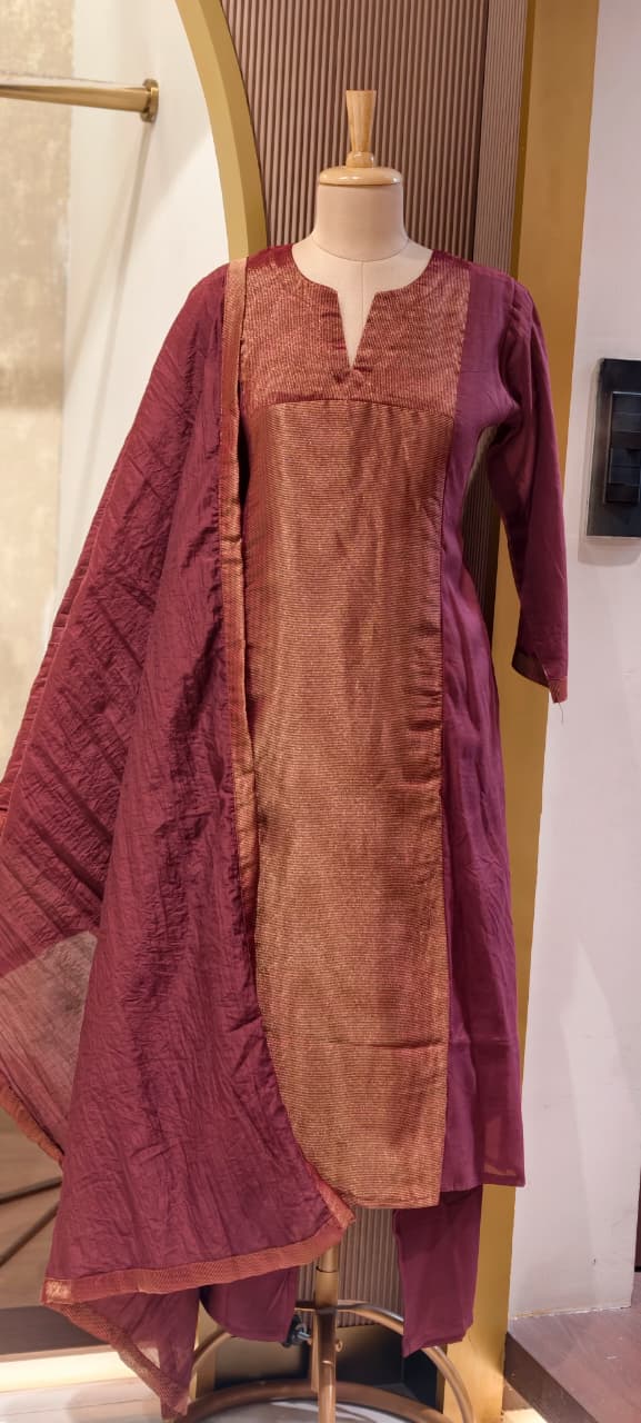 Elegant Beautiful Dual-Tone A-Line Kurta With Bottom and Dupatta In Surat Mul Chanderi Fabric