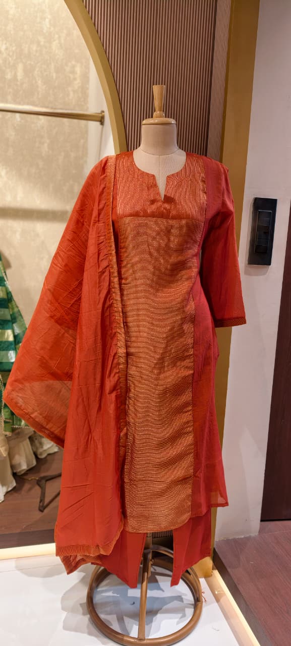 Elegant Beautiful Dual-Tone A-Line Kurta With Bottom and Dupatta In Surat Mul Chanderi Fabric