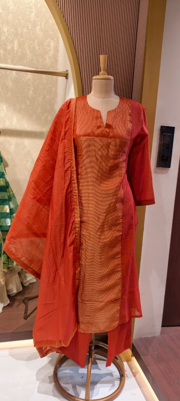 Elegant Beautiful Dual-Tone A-Line Kurta With Bottom and Dupatta In Surat Mul Chanderi Fabric