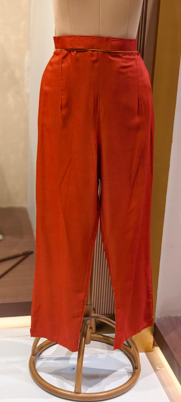 Elegant Beautiful Dual-Tone A-Line Kurta With Bottom and Dupatta In Surat Mul Chanderi Fabric