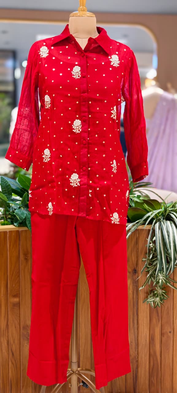 Premium Scattered Floral Embroidered Mul-Chanderi Co-Ord Set With Seperate Inner- 15313