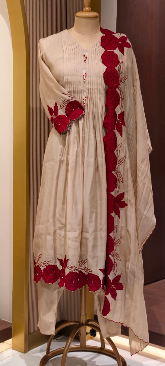 Bold Floral Applique Cut-Work Pleated A-Line Mul-Chanderi Full Suit Set With Dupatta- 14561