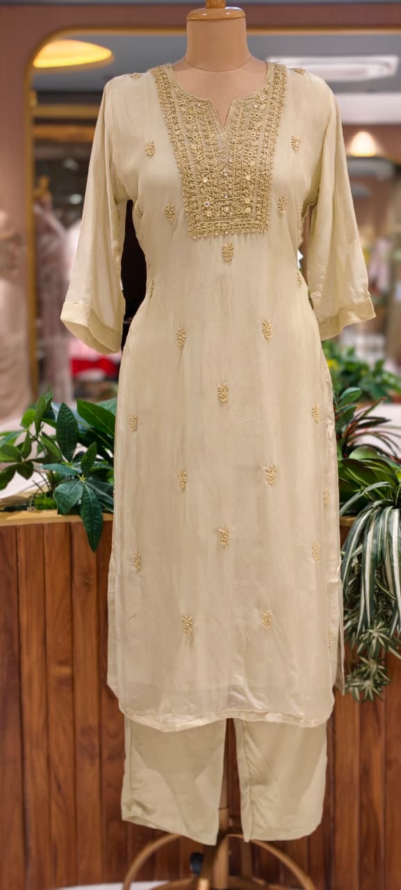 Foil Mirror Detailing Chikankari Embroidered Yoke Solid Organza Full Suit Set With Dupatta- 15376