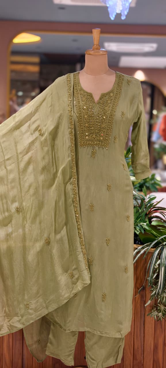 Foil Mirror Detailing Chikankari Embroidered Yoke Solid Organza Full Suit Set With Dupatta- 15376