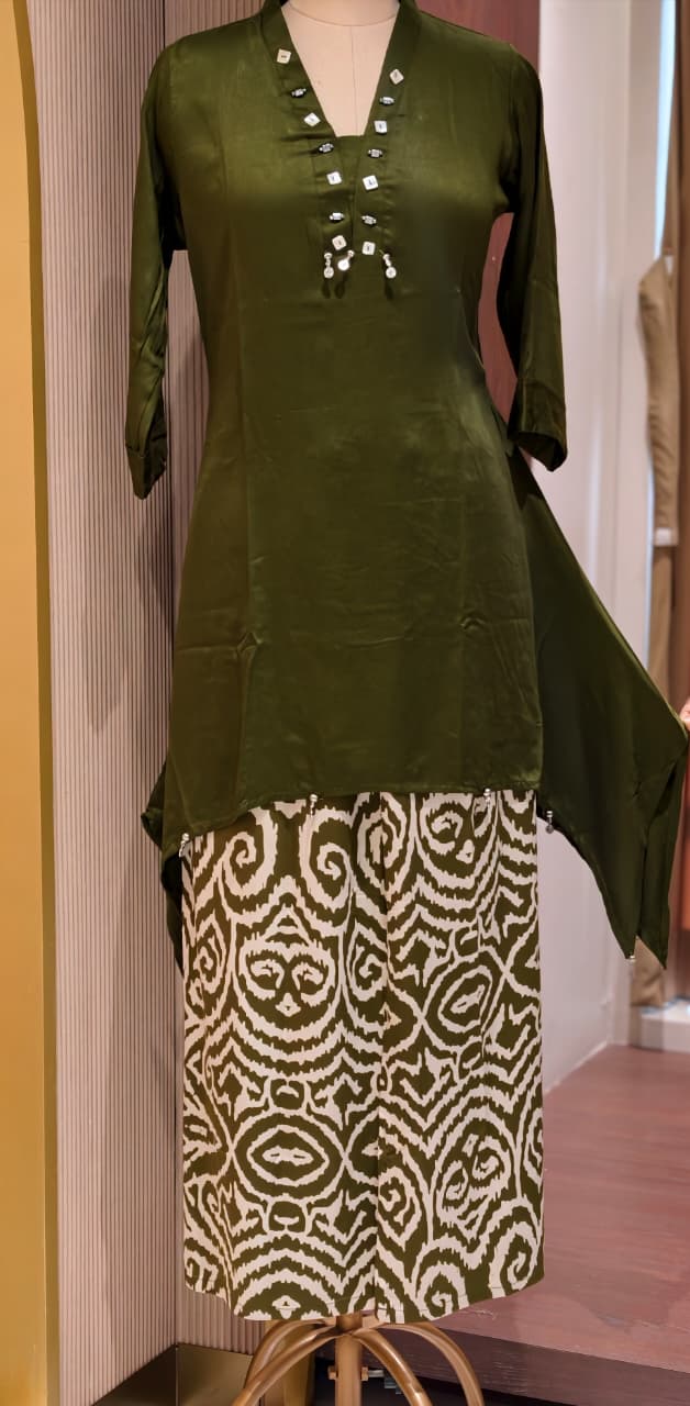 Boho Neckline Solid High-Low Kurta With Printed Bottom- 15354