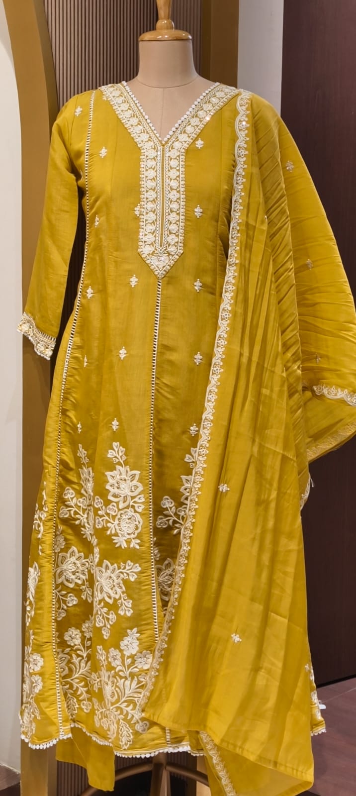 Lace Panel Intricate Floral Embroidered Surat Mul-Chanderi Anarkali Full Suit Set With Dupatta- 15227