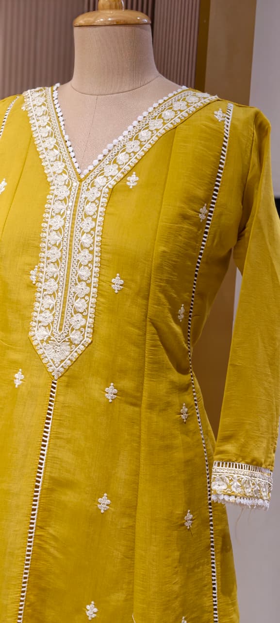 Lace Panel Intricate Floral Embroidered Surat Mul-Chanderi Anarkali Full Suit Set With Dupatta- 15227