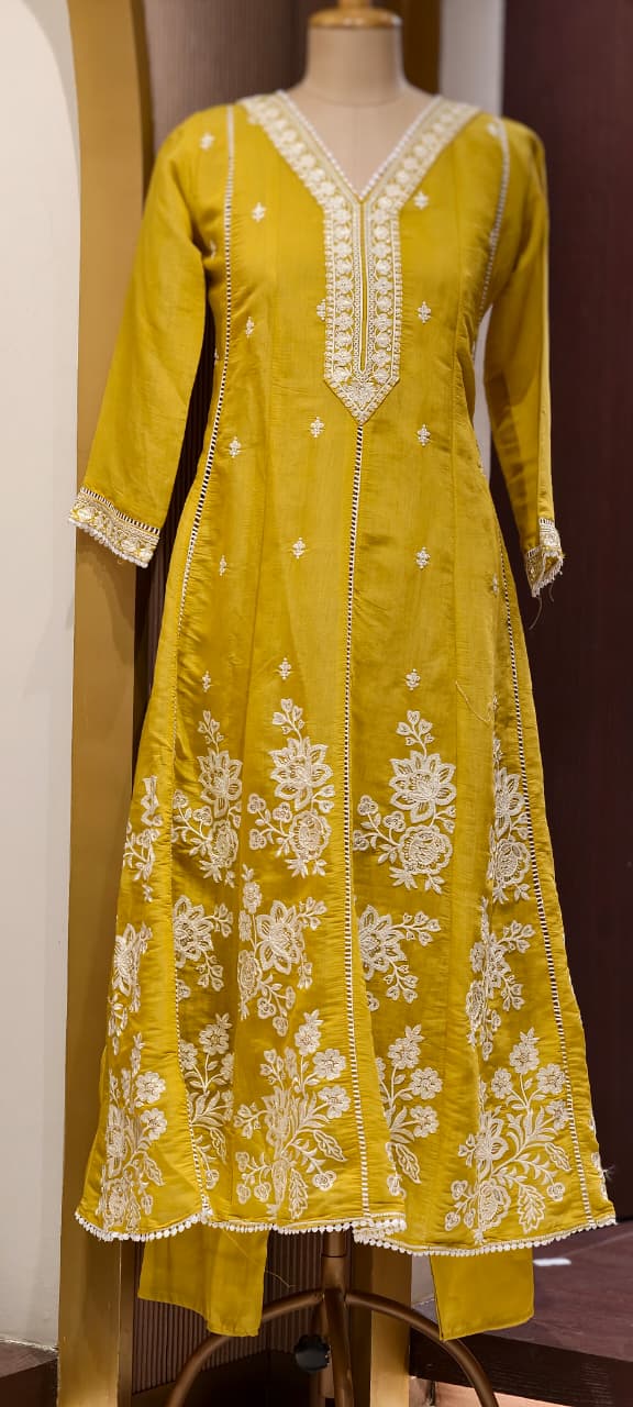 Lace Panel Intricate Floral Embroidered Surat Mul-Chanderi Anarkali Full Suit Set With Dupatta- 15227