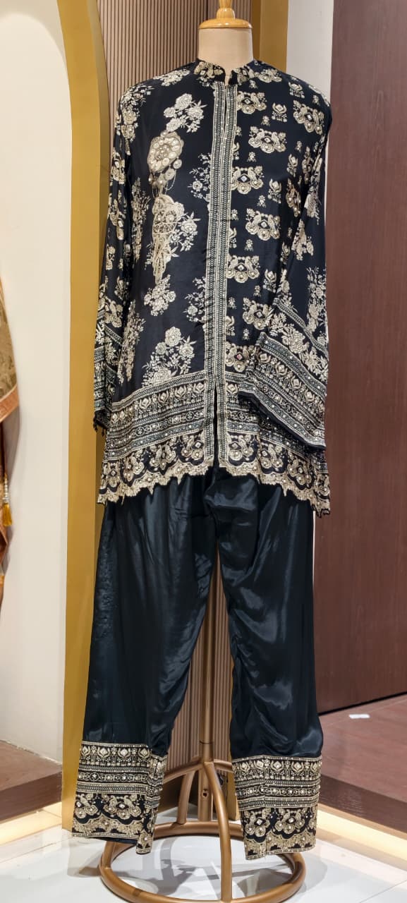 Premium Ethnic Traditional Print Intricate Detailing Kurta With Farsi Pants Set In Pure Crepe Fabric- 15409