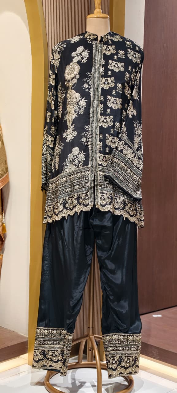 Premium Ethnic Traditional Print Intricate Detailing Kurta With Farsi Pants Set In Pure Crepe Fabric- 15409