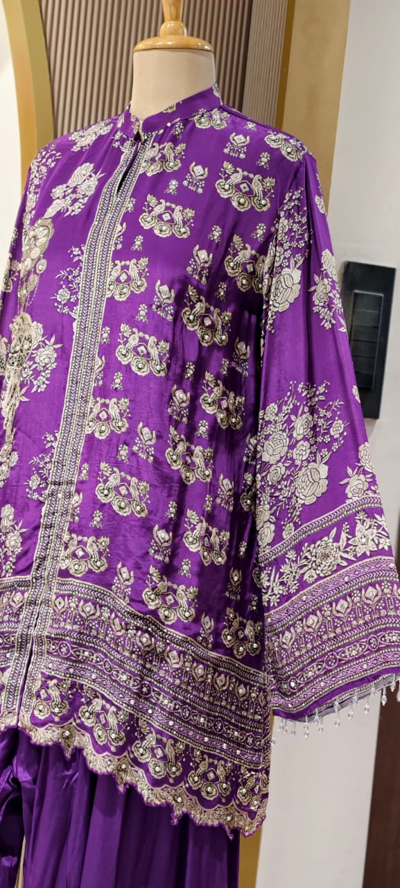 Premium Ethnic Traditional Print Intricate Detailing Kurta With Farsi Pants Set In Pure Crepe Fabric- 15409