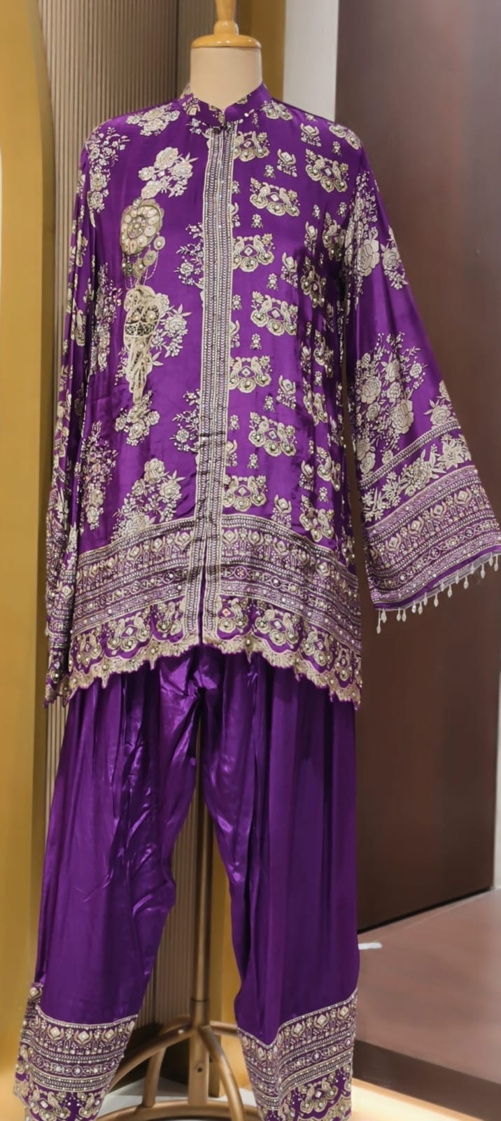 Premium Ethnic Traditional Print Intricate Detailing Kurta With Farsi Pants Set In Pure Crepe Fabric- 15409