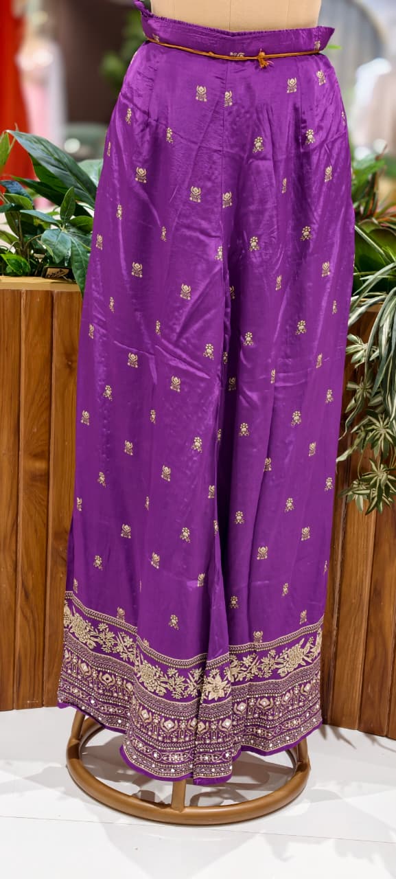 Intricate Floral Motifs and Ornate Border Contemporary Flair Long Length Full Suit Set- 15414