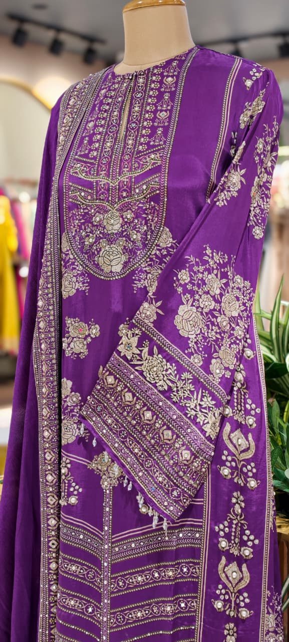 Intricate Floral Motifs and Ornate Border Contemporary Flair Long Length Full Suit Set- 15414