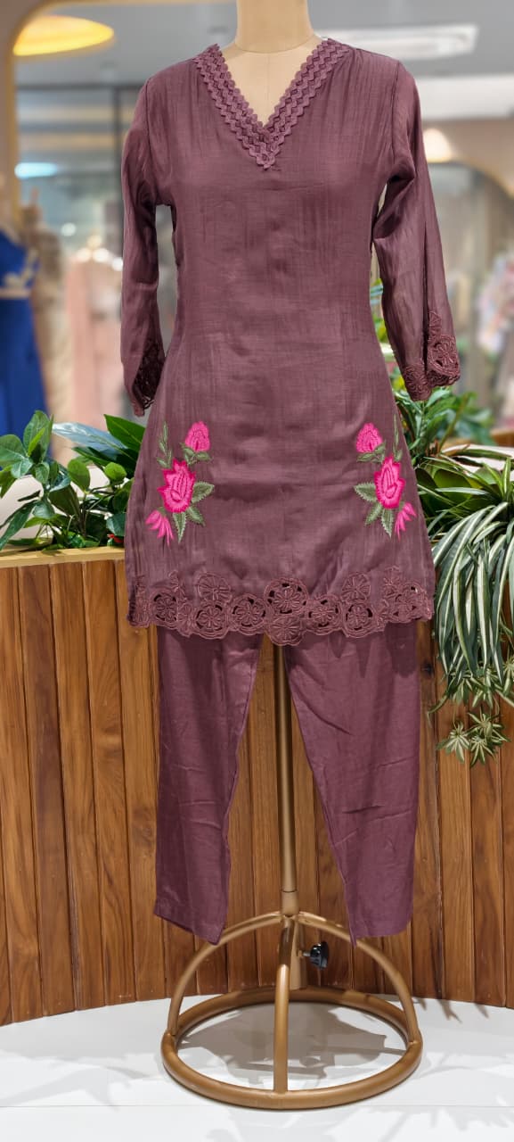 Weavy Crosia Neckline Beautiful Floral Embroidered Banarasi Mul-Chanderi Co-Ord Set- 15467