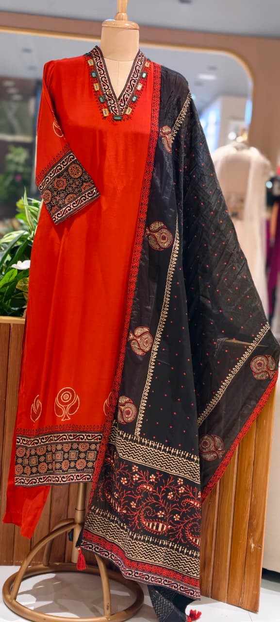 Dual Color Combination Ethnic Printed Full Suit Set With Dupatta- 15637