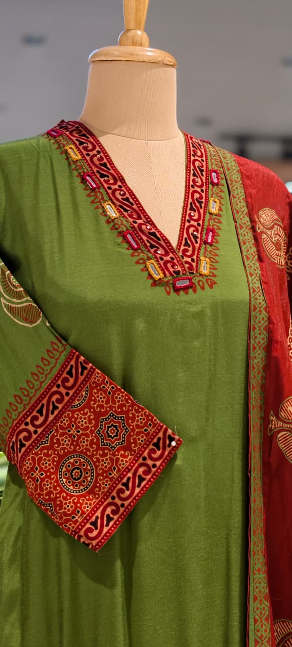 Dual Color Combination Ethnic Printed Full Suit Set With Dupatta- 15637