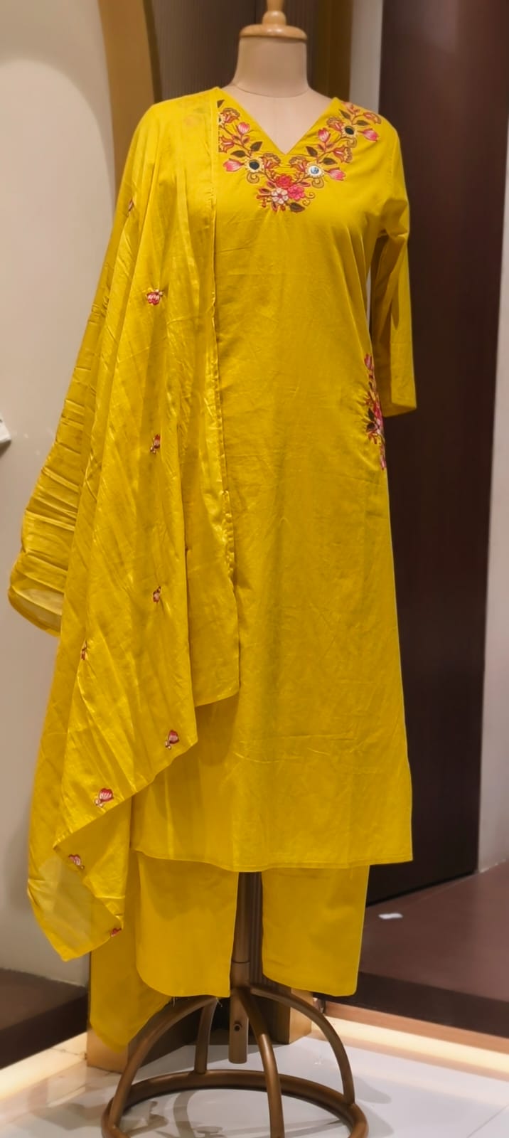 Solid A-Line Full Suit Set With Multicolor Contrasted Floral Embroidery Over Neckline- 15667