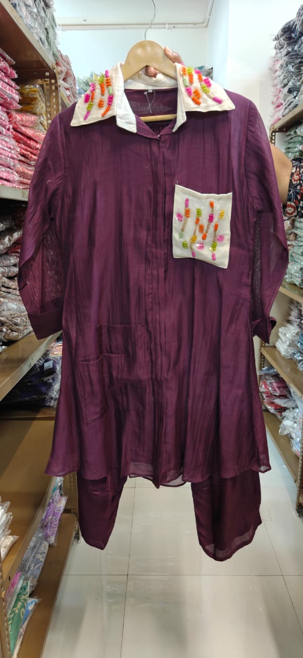 Contrast Hand Embroidered Beaded Collar & Pocket Co-Ord Set In Mul-Chandeti Fabric- 15974