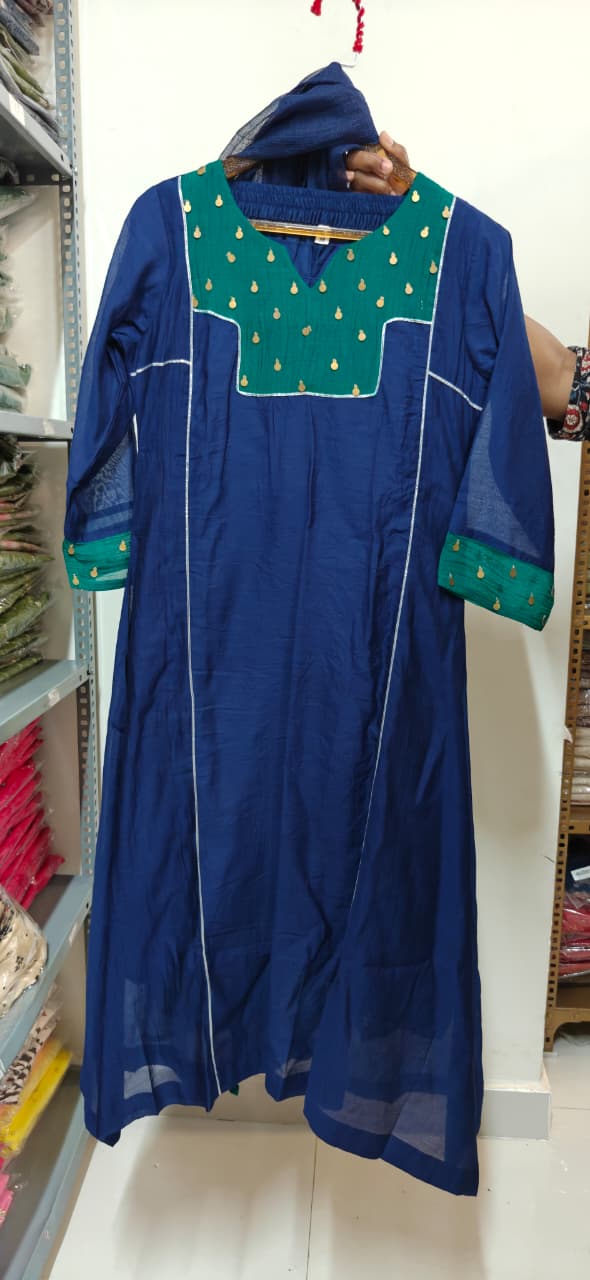 Scattered Foil Tasseled Assymetric Yoke Dual Tone A-Line Full Suit Set With Dupatta- 15992