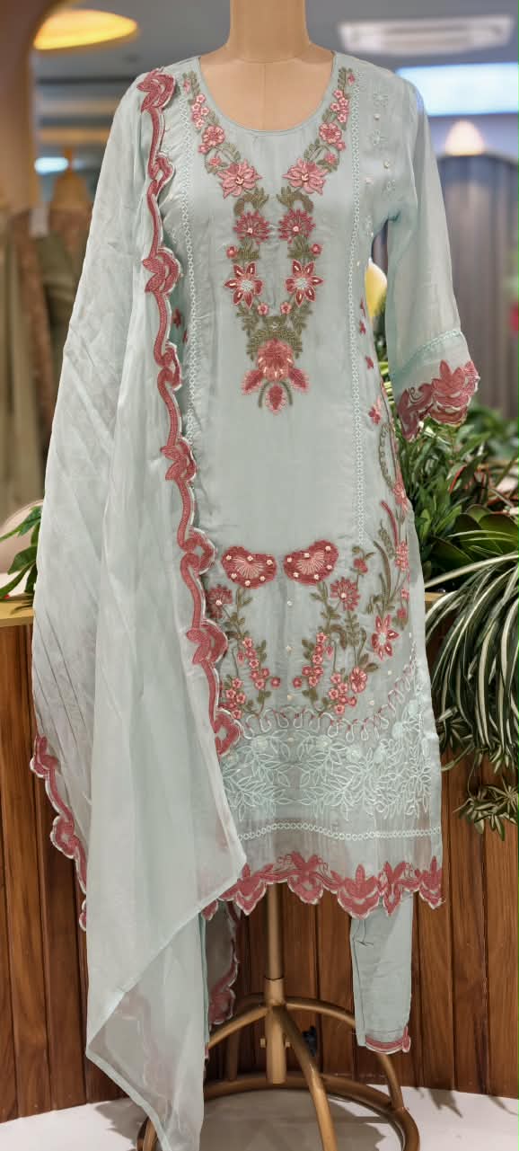 Pakistani Inspired Pattern Floral Embroidered Full Suit Set With Dupatta In Organza Fabric- 16073
