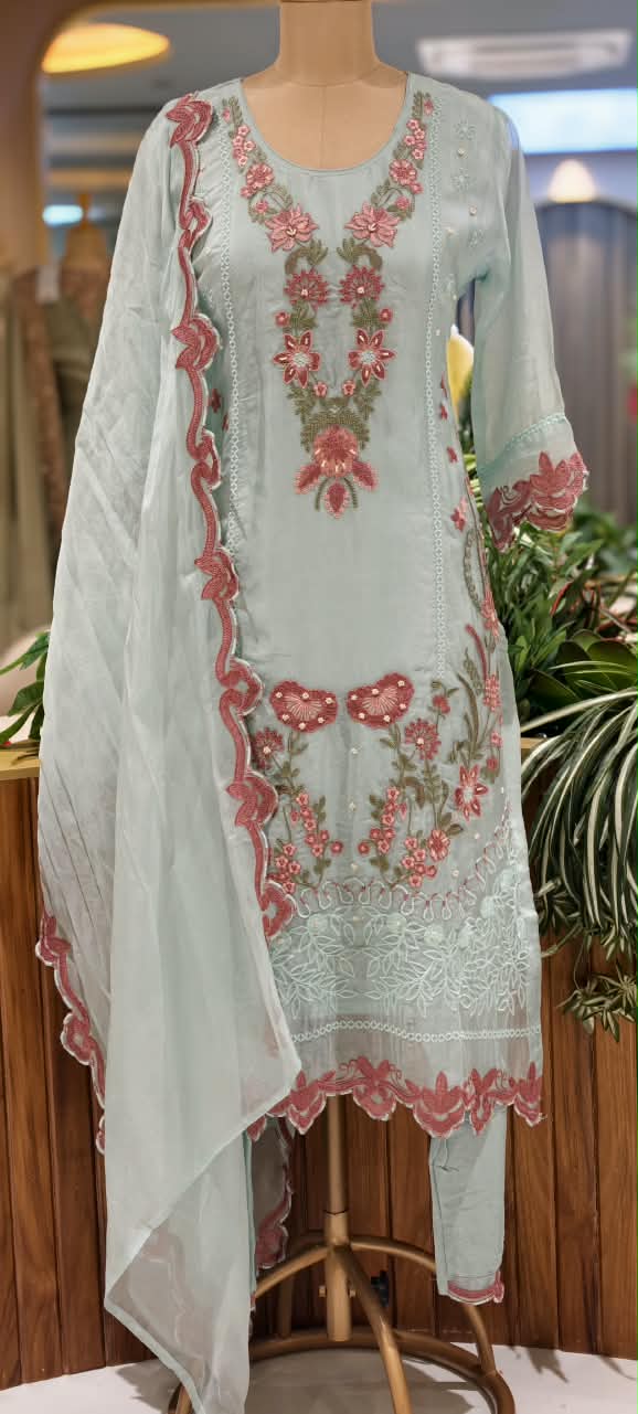 Pakistani Inspired Pattern Floral Embroidered Full Suit Set With Dupatta In Organza Fabric- 16073