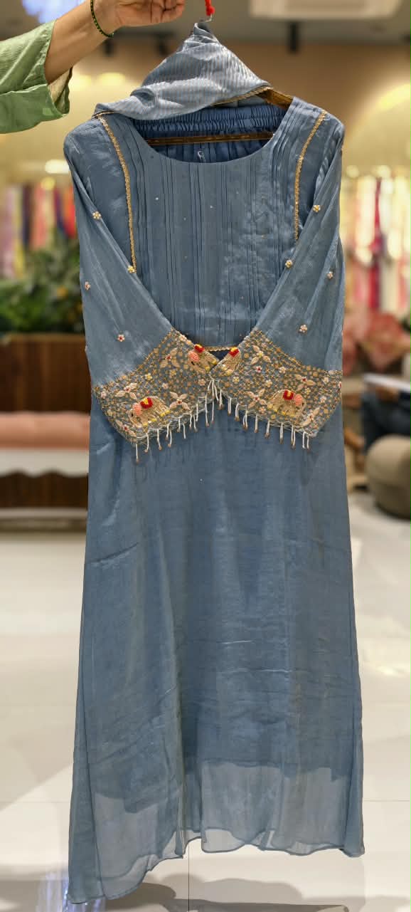 Elegant Classic Antique Figure Hand Emroidery Work Crush Tissue Anarkali Full Suit Set With Dupatta- 16128