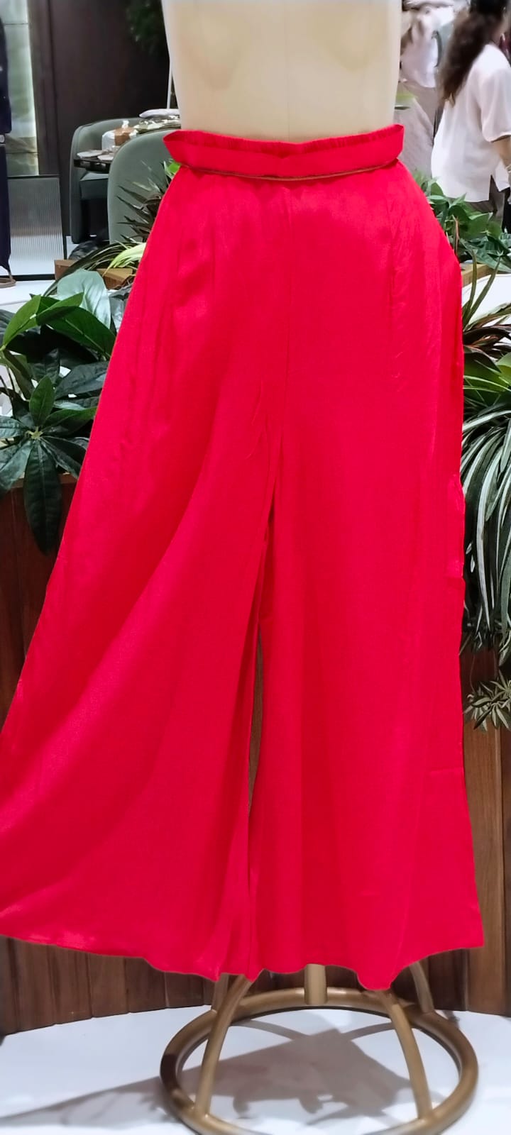 Bright Floral Embellished Kurta Set with Keyhole Neckline & Matching Wide-Leg Pants Co-Ord Set-