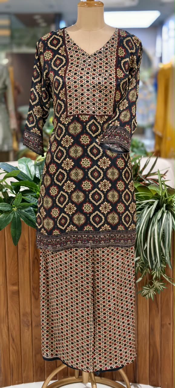 Black & Maroon Geometric Print Kurta with Matching Palazzo Pants Co-Ord Set- 15239
