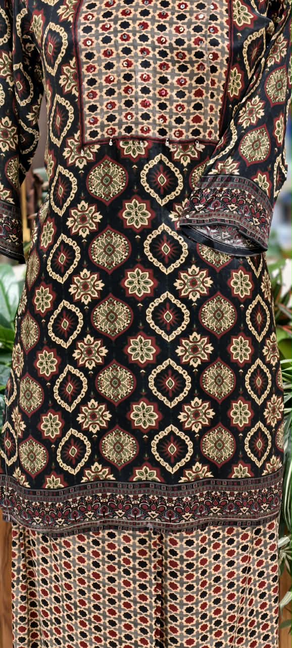 Black & Maroon Geometric Print Kurta with Matching Palazzo Pants Co-Ord Set- 15239