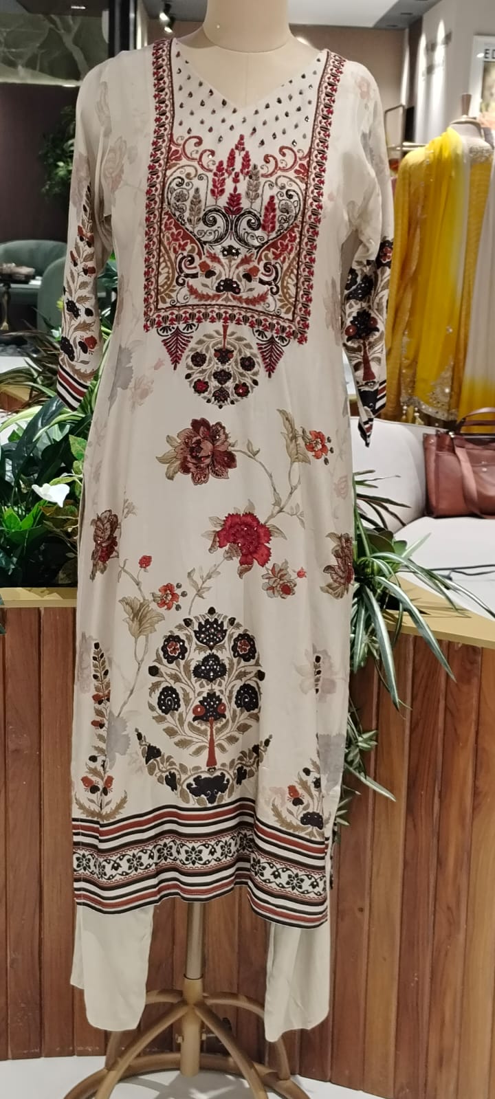 Royal Embroidery With Digital Printed Russian Silk Ful  Suit Set With Dupatta- 16089