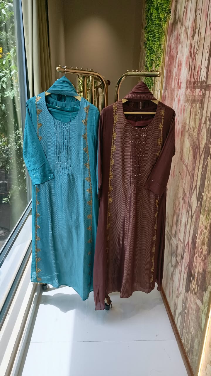 Foil Sequin Highlights Linear Golden Touch Banarasi Mul-Chanderi A-Line Full Suit Set With Dupatta- 16358