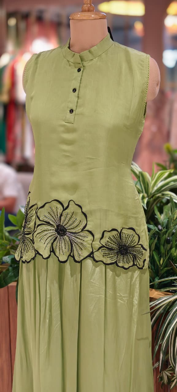 3D Floral Patch Cut Work Solid Sleeveless Kurta With Skirt Bottom Set In Organza Fabric- 14081 W51