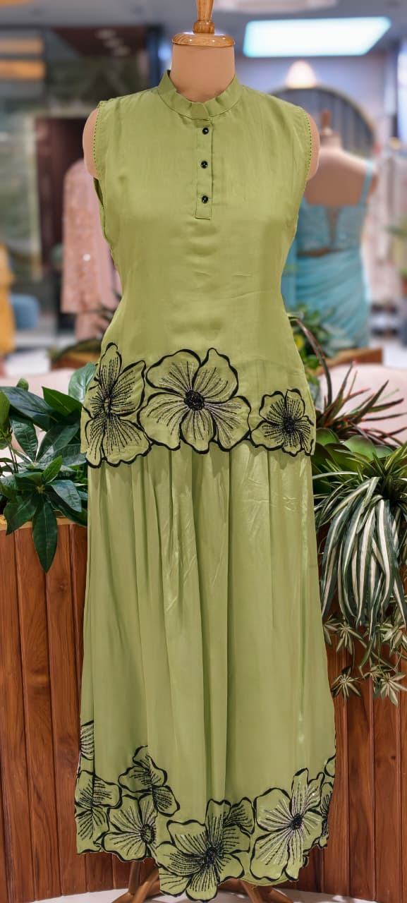 3D Floral Patch Cut Work Solid Sleeveless Kurta With Skirt Bottom Set In Organza Fabric- 14081 W51